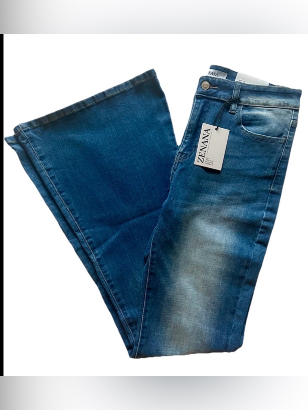 Zenana Outfitters Women's Size 29 Flare Jeans